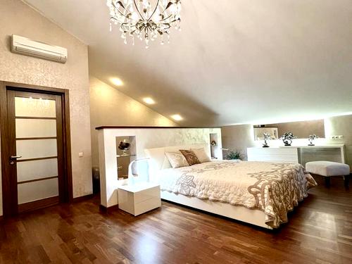 будинок за адресою Центральна вул., 5