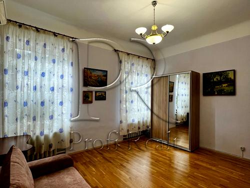 квартира за адресою Михайлівська вул., 22-Б