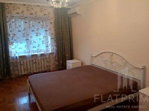 квартира за адресою Ревуцького вул., 5