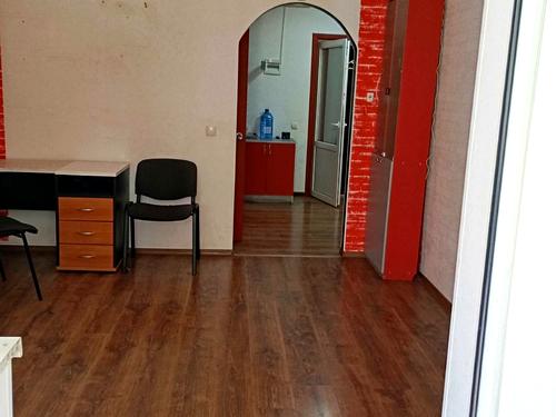 комерційна за адресою Академіка Заболотного вул., 66