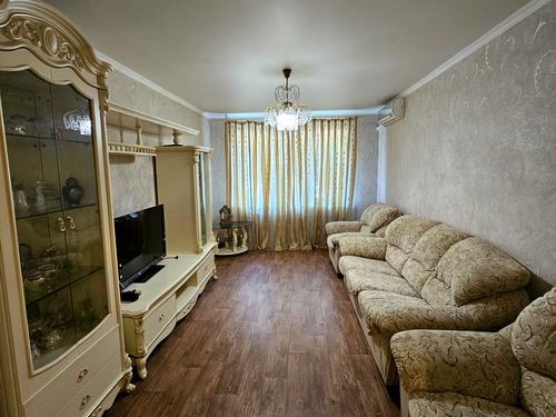 квартира за адресою Небесної Сотні просп. (Маршала Жукова), 12