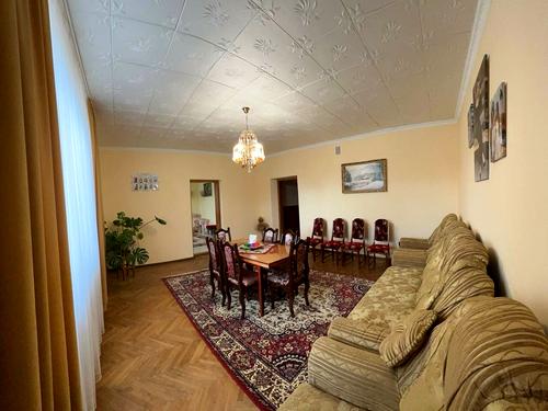 будинок за адресою Великий кут