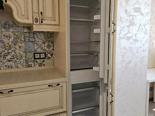 квартира за адресою Володимира Івасюка просп. (Героїв Сталінграду), 53-Б