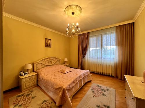 будинок за адресою с. Драгомирчани, нова