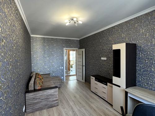 квартира за адресою Братська вул., 12