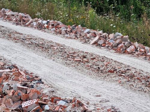 участок по адресу с. Угринов, 