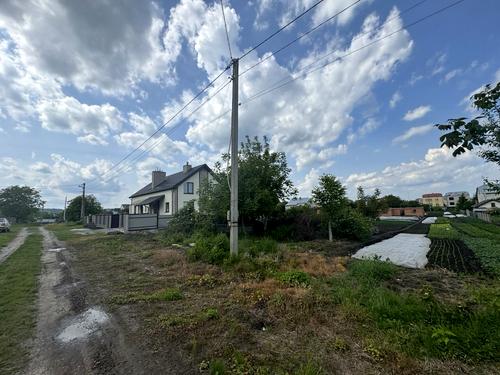 ділянка за адресою с. Великі Грибовичі, Стуса