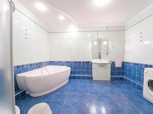 квартира за адресою Олександра Кониського вул., 28А-30А