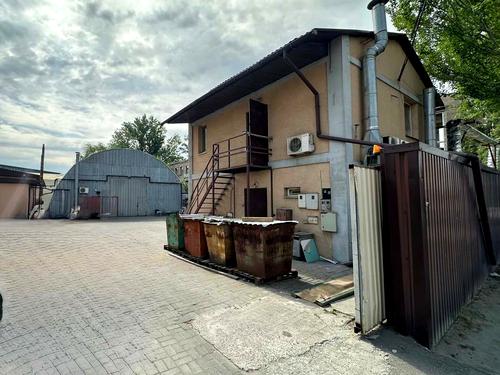 комерційна за адресою Універсальна вул., 6