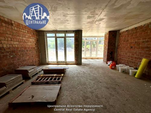 коммерческая по адресу Науки, 14