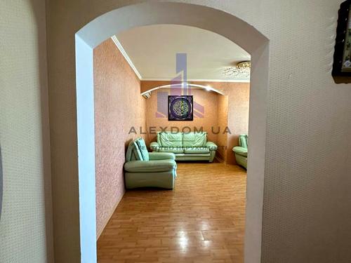 квартира за адресою Перемоги просп., 18