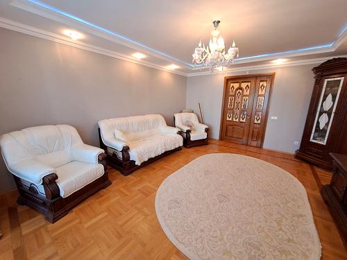 квартира за адресою Львівська вул., 12
