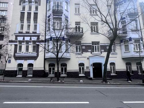 комерційна за адресою Олеся Гончара вул., 65-А