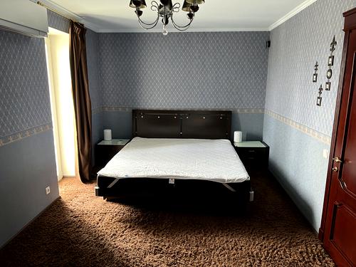 квартира за адресою Богатирська вул., 6/1
