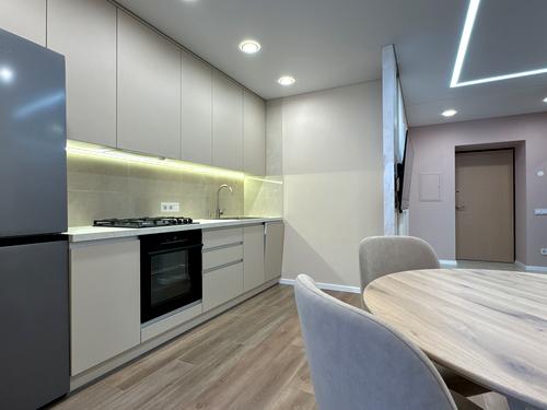 квартира за адресою Домбровського вул., 3в