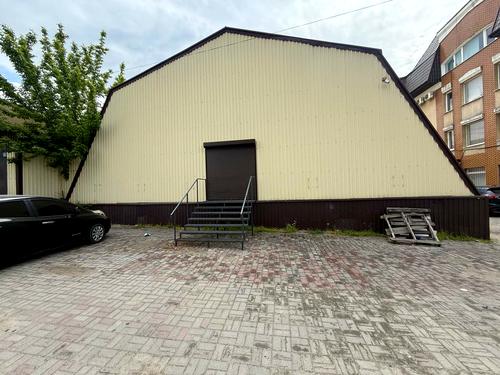 комерційна за адресою Універсальна вул., 6