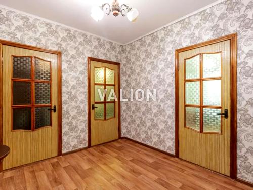квартира за адресою Анни Ахматової вул., 16-В