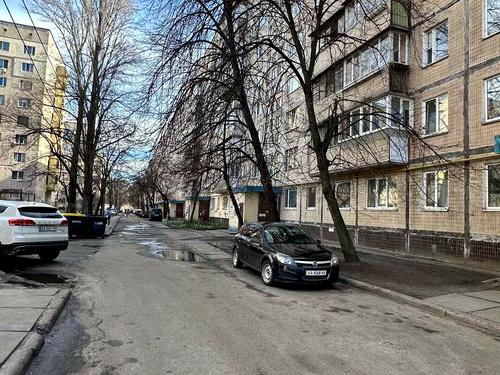 квартира за адресою Сулеймана Стальського вул., 28-А