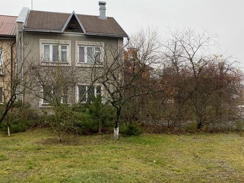 будинок за адресою Анатолія Солов'яненка вул.