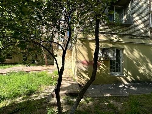 комерційна за адресою Саксаганського, 45