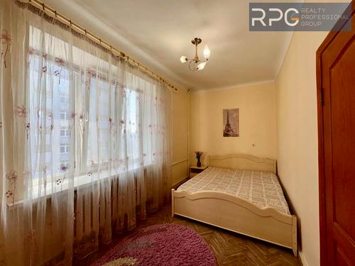 квартира по адресу Голосеевский просп. (40-летия Октября), 74
