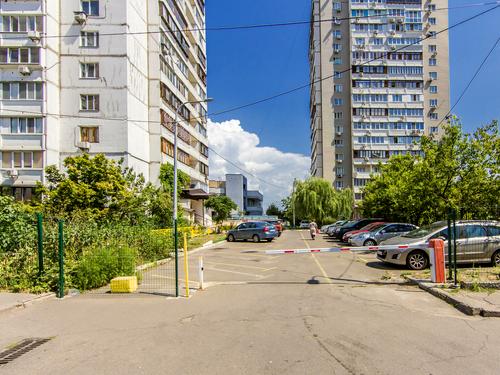 квартира за адресою Ревуцького вул., 42