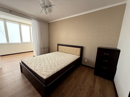 квартира по адресу Вячеслава Черновола ул., 60
