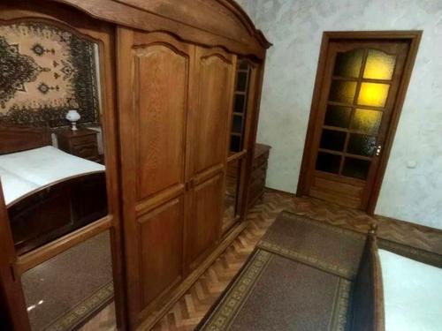 квартира за адресою Академіка Чекмарьова вул., 1А