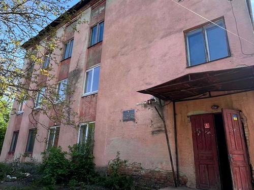 комерційна за адресою Заводська вул., 10