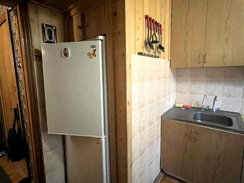 квартира за адресою Космонавтів вул., 24