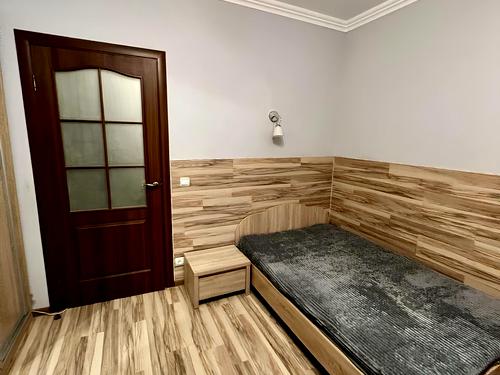 квартира за адресою Братства Тарасівців вул. (Декабристів), 9