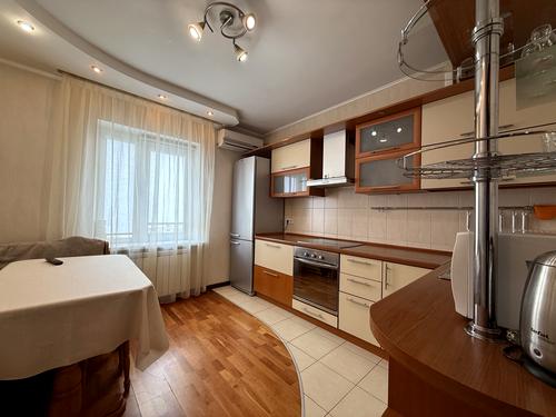 квартира по адресу Драгоманова ул., 8
