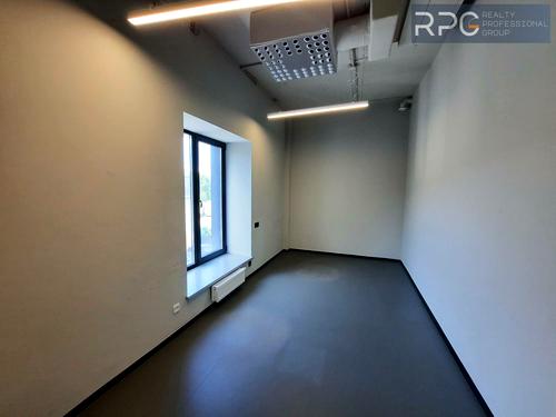коммерческая по адресу Зоологическая ул., 5