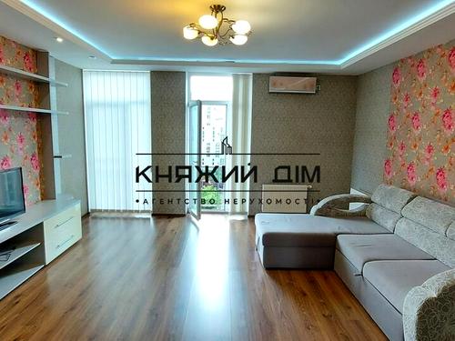 квартира за адресою Регенераторна вул., 4