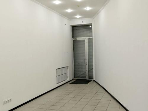 комерційна за адресою Алчевських вул. (Артема), 3