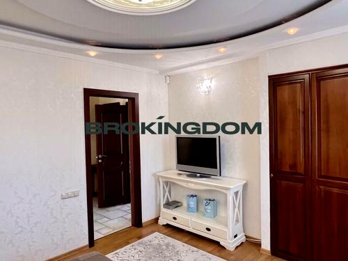 будинок за адресою с. Крюківщина, Кільцева вул., 12