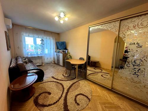 квартира за адресою Професора Якима Яреми вул., 4