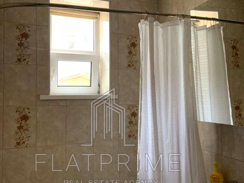 квартира за адресою Богдана Хмельницького вул., 10