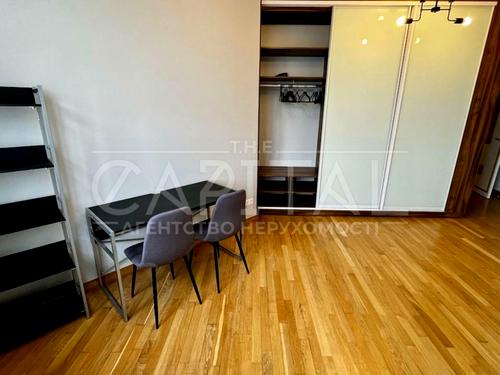 квартира за адресою Шота Руставелі вул., 27