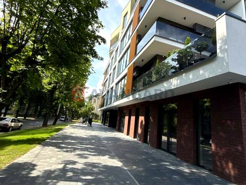 комерційна за адресою Окружна вул., 43