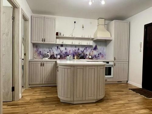 квартира за адресою пл. Міцкевича, 8
