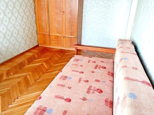 квартира за адресою Грушевського вул., 82