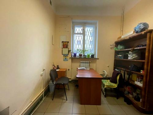 комерційна за адресою Окружна вул., 33