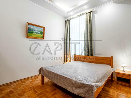 квартира за адресою Рейтарська вул., 20/24
