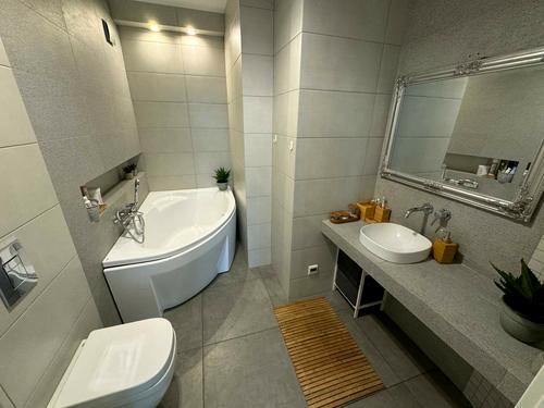 квартира за адресою Світлова, 42А