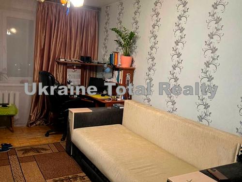 квартира за адресою Райдужна вул., 22