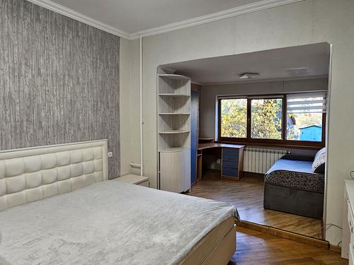 квартира за адресою Івана Богуна, 4