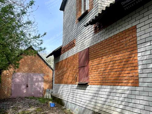 дом по адресу с. Ватажково, Центральна, 5