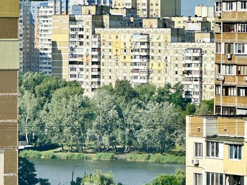 квартира за адресою Драгоманова вул., 10
