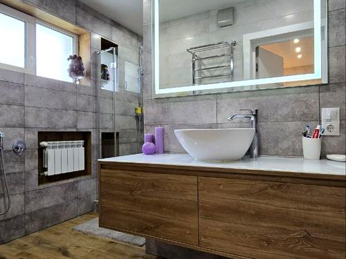 квартира за адресою Лопанська вул., 35